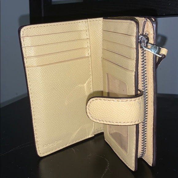 Yellow Coach Purse and Wallet - Picture 7 of 8